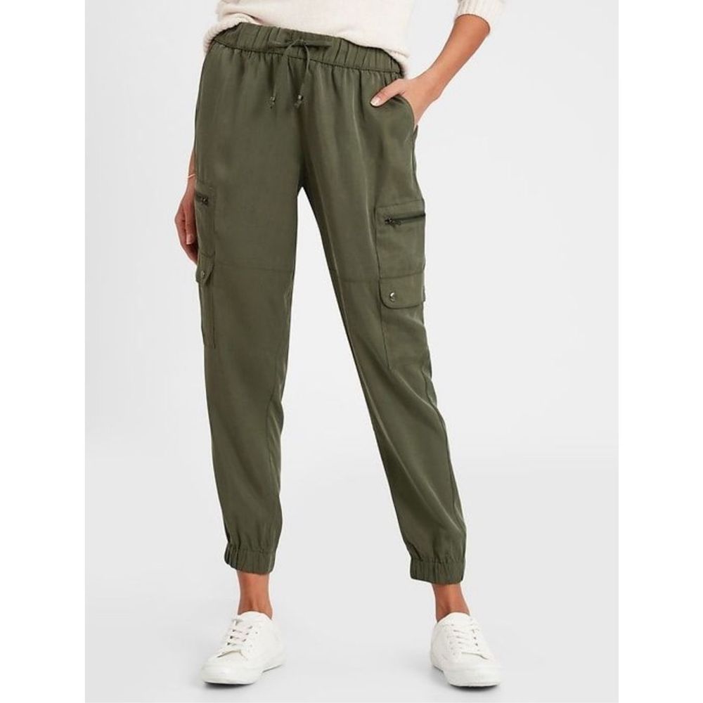 Banana Republic L TENCEL™ Cargo Jogger olive green